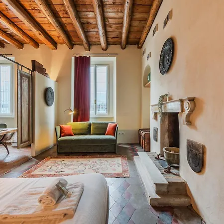 Apartment Porta Garibaldi Antique Charm *