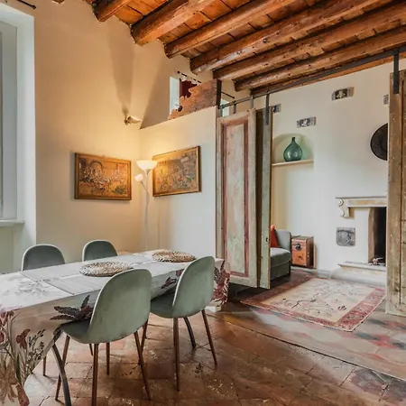 Apartment Porta Garibaldi Antique Charm *